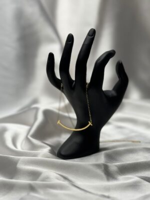 Happy Curve Necklace