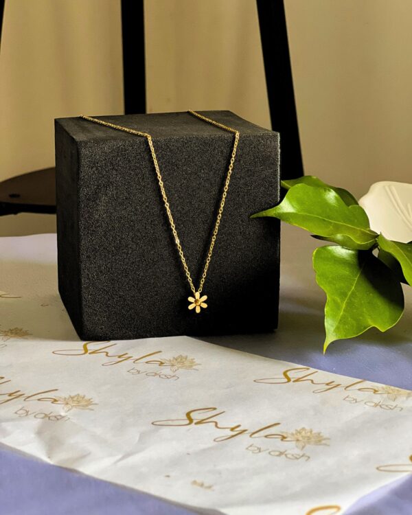 Minimalist Flora Necklace