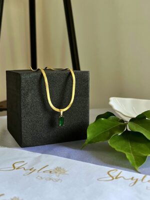 Emerald Gaze Necklace