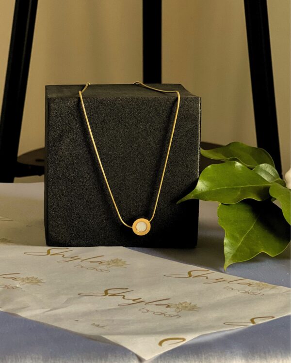 Minimalist Halo Necklace
