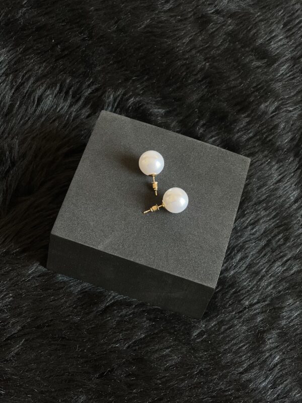 Shyla Pearl Ball Earring - Image 2