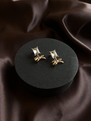 Elegance Knot Solitaire Earrings