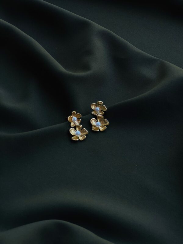 Shimmering Flowers Anti Tarnish Earring