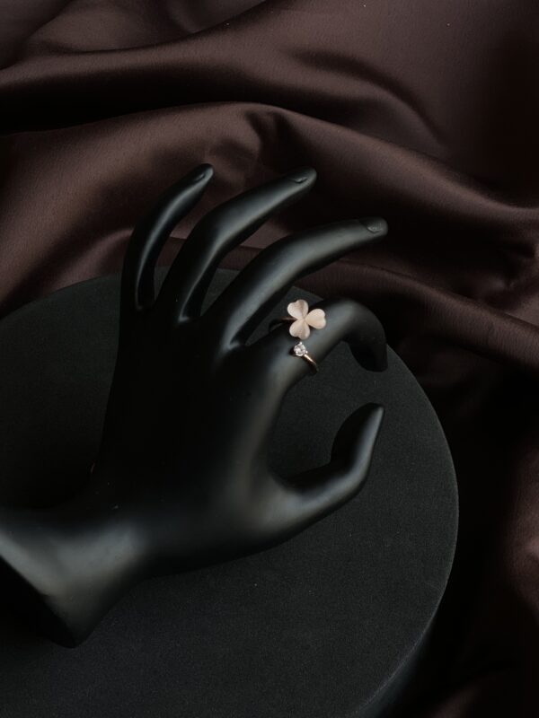 Lucky Charm Monalisa Ring