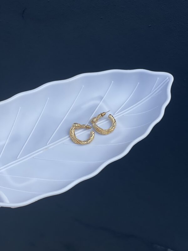 Silken Knot C-Shaped Minimal Earring