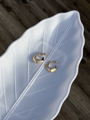 Luminous C shaped Minimal Hoop Earring