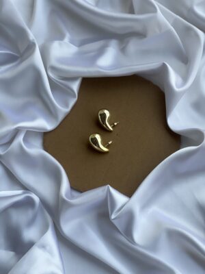 Golden Cashew Earring