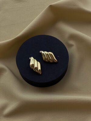 Gleaming Anti Tarnish Earring