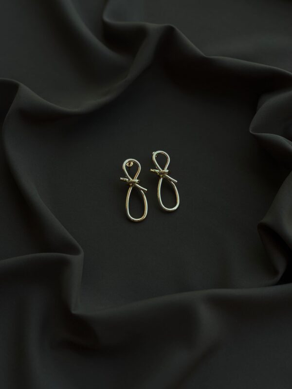 Elegant Knot Anti Tarnish flower Earring - Image 2
