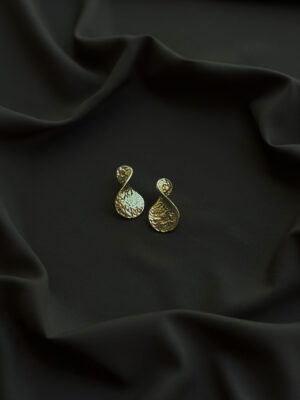 Twisted Sand Gold Earring
