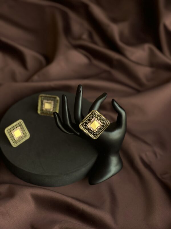Rustic Dynasty Oxidized Golden Ring - Image 4